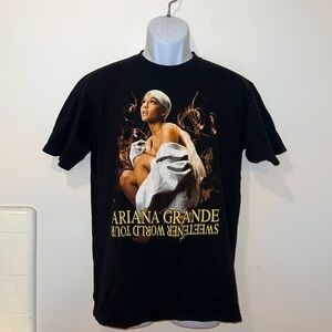 Unisex Ariana Grande 2019 Sweetener World Tour Graphic Tee